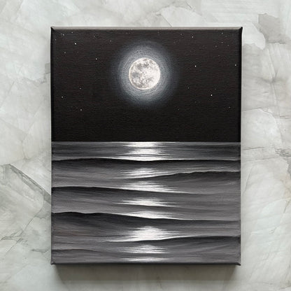 monochrome moonlight
