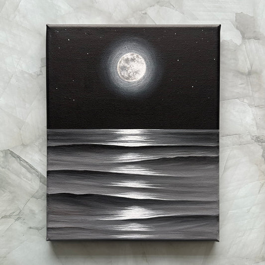 monochrome moonlight
