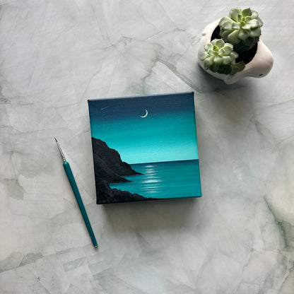 the sea that holds light